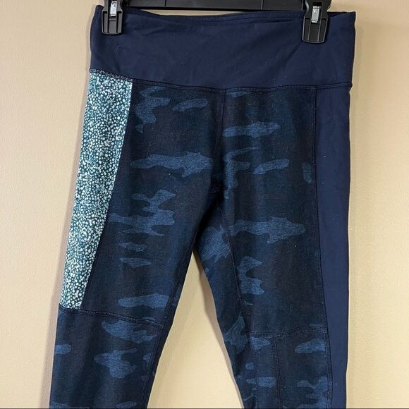 Lululemon Sashiko Blue Camo Patchwork Wunder Under Leggings 6 - Picture 3 of 8